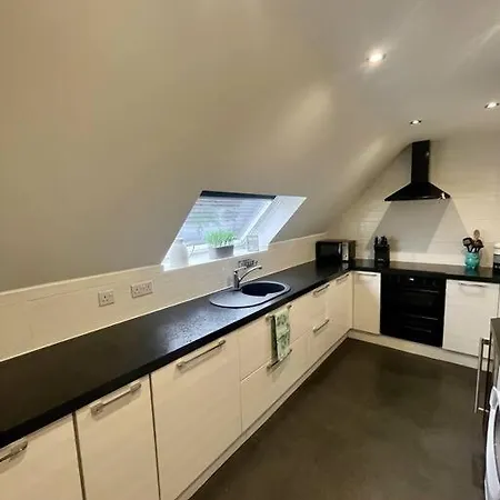 Bs - Luxury 2 Bed Apartment With Garage In Town Centre Stratford-upon-Avon Exterior photo
